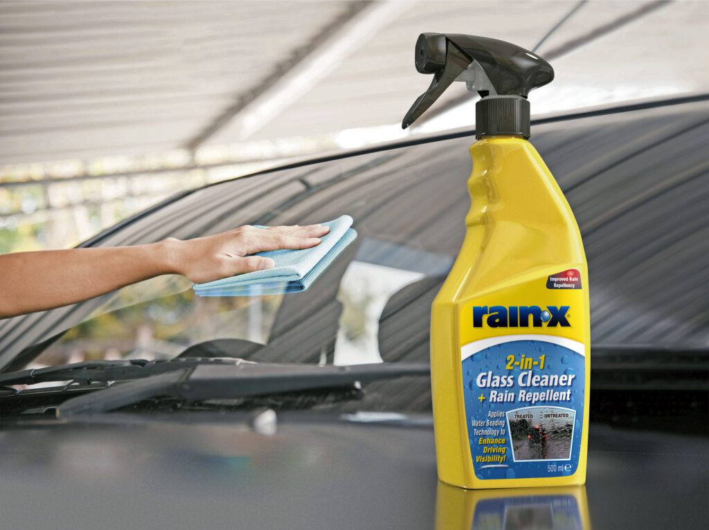 Rain-X 2-In-1 repel 23-fl oz Pump Spray Glass Cleaner in the Glass Cleaners  department at