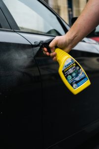 usage of the Ceramic Waterless Car Wash from Rain-X