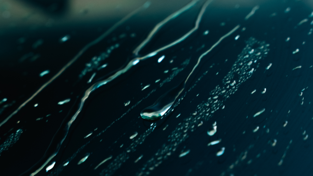 Les revêtements hydrophobes : repousser eau, pluie et neige